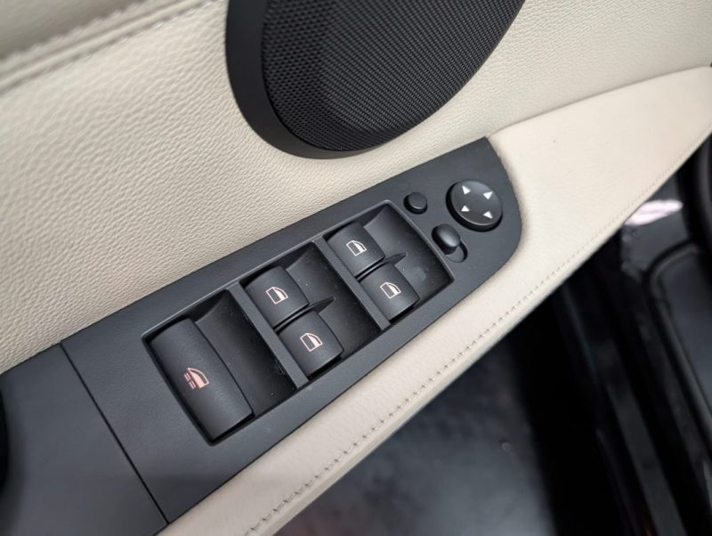 BMW SERIE 3 CABRIOLET E93 LCI 320 D 184 CH PACK M 