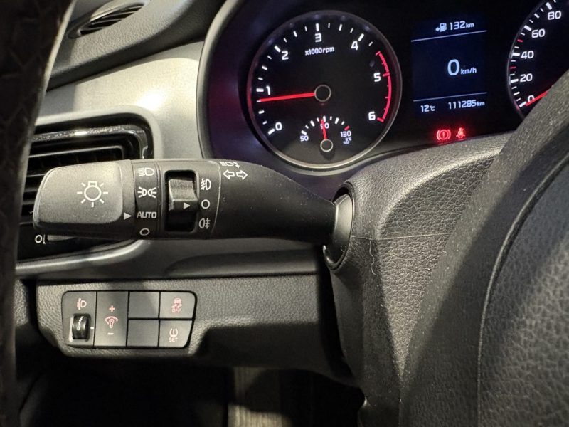 Kia stonic  1.6 CRDI 115 ACTIVE 2020 - appel carpaly -camera de recul - suivie kia