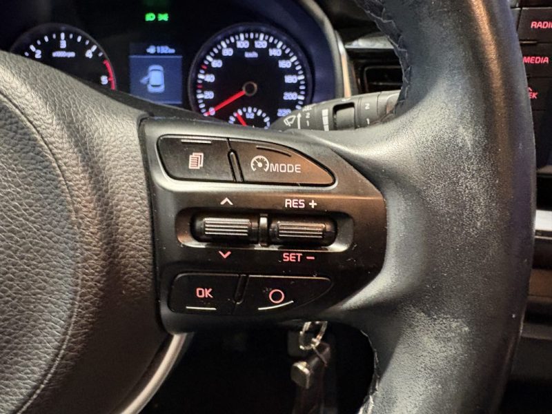 Kia stonic  1.6 CRDI 115 ACTIVE 2020 - appel carpaly -camera de recul - suivie kia