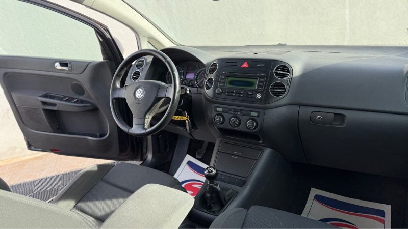 VOLKSWAGEN GOLF CARAT 2.0 TDI 140 CV  