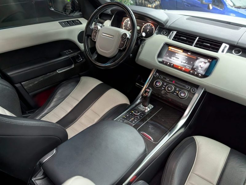 RANGE ROVER SVR 575 CH 5.0 V8 
