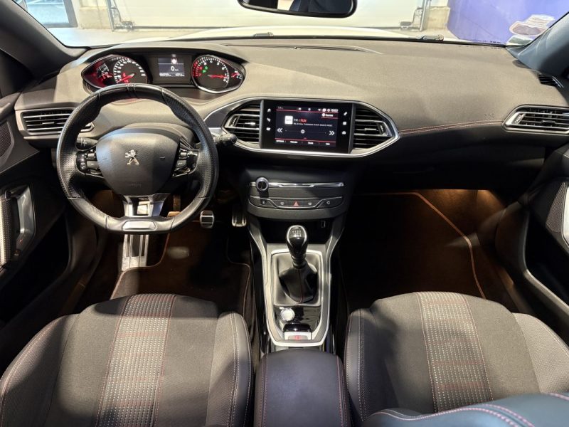 Peugeot 308 1.2 130 GT-LINE  - Carplay - feux led - suivie PSA - distribution OK  