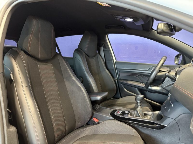 Peugeot 308 1.2 130 GT-LINE  - Carplay - feux led - suivie PSA - distribution OK  