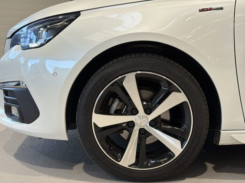 Peugeot 308 1.2 130 GT-LINE  - Carplay - feux led - suivie PSA - distribution OK  