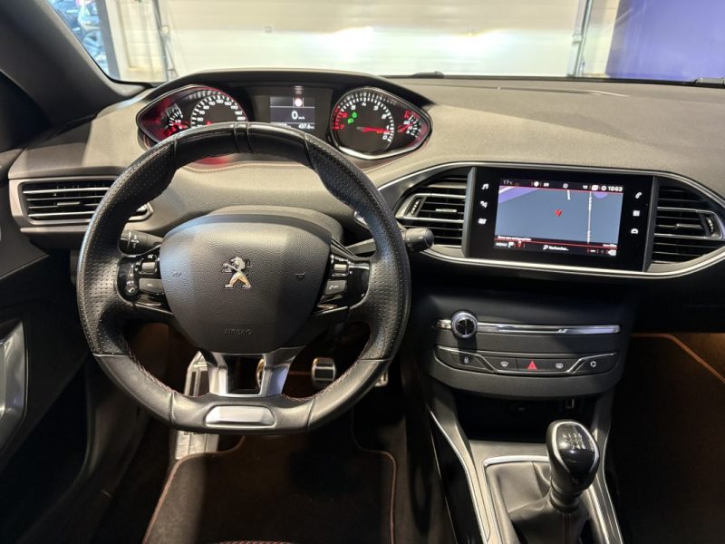 Peugeot 308 1.2 130 GT-LINE  - Carplay - feux led - suivie PSA - distribution OK  