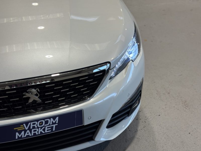Peugeot 308 1.2 130 GT-LINE  - Carplay - feux led - suivie PSA - distribution OK  