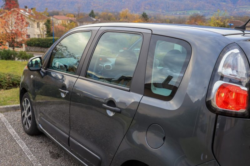 CITROEN C3 1.6 HDI90 EXCLUSIVE 2014