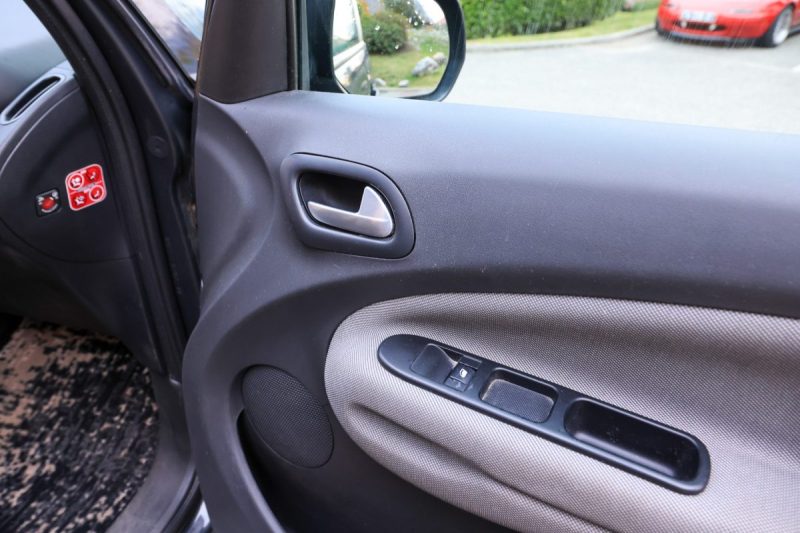 CITROEN C3 1.6 HDI90 EXCLUSIVE 2014