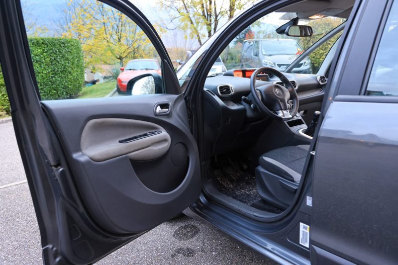 CITROEN C3 1.6 HDI90 EXCLUSIVE 2014