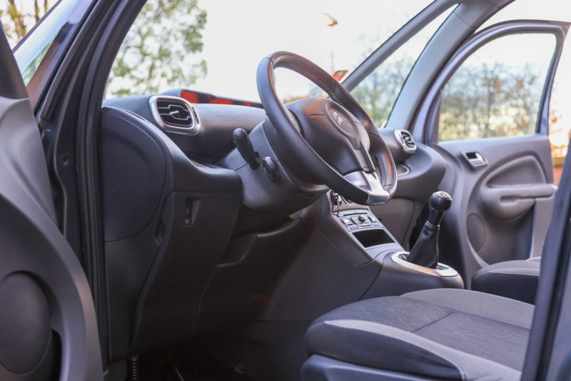 CITROEN C3 1.6 HDI90 EXCLUSIVE 2014