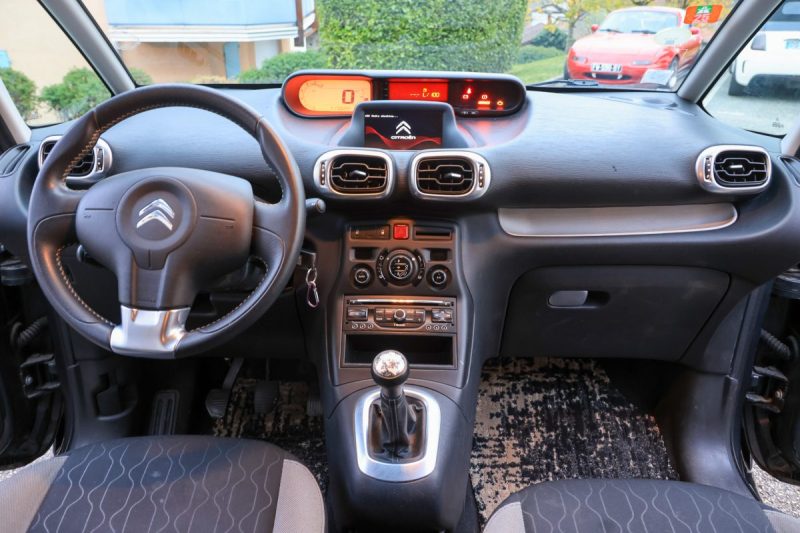 CITROEN C3 1.6 HDI90 EXCLUSIVE 2014