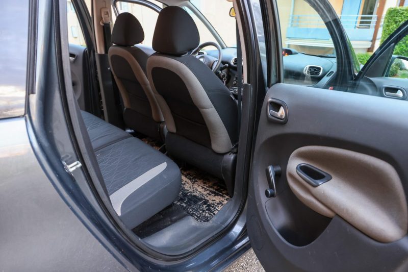 CITROEN C3 1.6 HDI90 EXCLUSIVE 2014