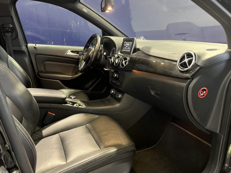 MERCEDES CLASSE B 200 CDI FASCINATION 7-G 136CV  / TOIT OUVRANT / SUIVI ENTRETIEN COMPLET