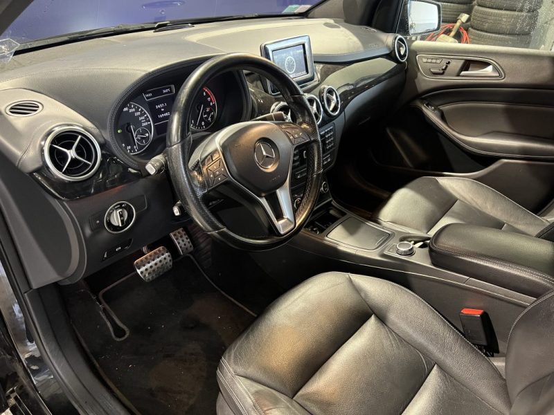 MERCEDES CLASSE B 200 CDI FASCINATION 7-G 136CV  / TOIT OUVRANT / SUIVI ENTRETIEN COMPLET