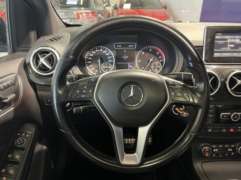 MERCEDES CLASSE B 200 CDI FASCINATION 7-G 136CV  / TOIT OUVRANT / SUIVI ENTRETIEN COMPLET