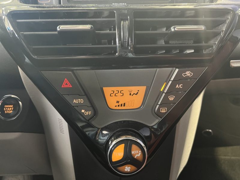 TOYOTA IQ 68 VVT-I MULTIDRIVE BVA / SUIVI ENTRETIEN COMPLET 