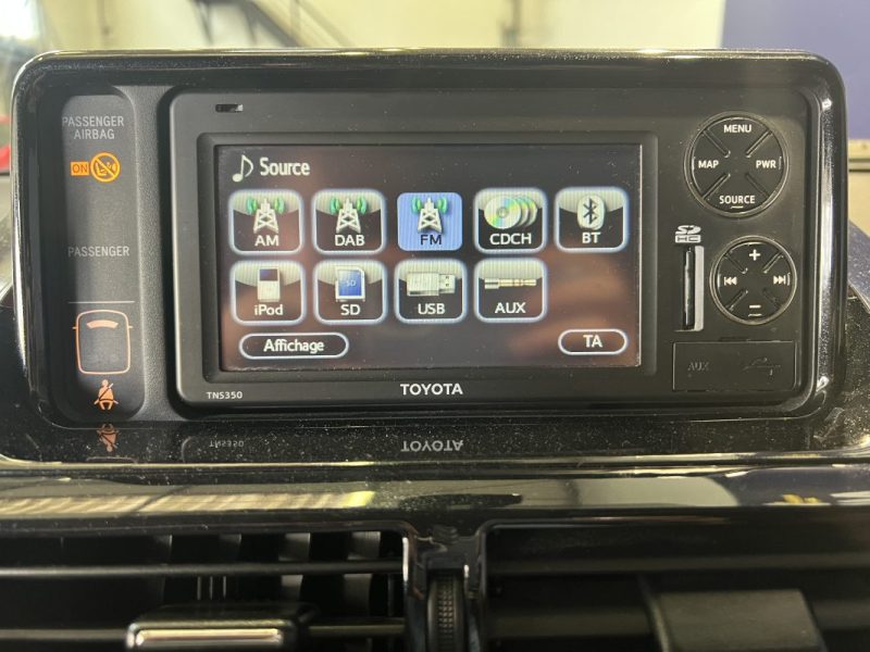 TOYOTA IQ 68 VVT-I MULTIDRIVE BVA / SUIVI ENTRETIEN COMPLET 