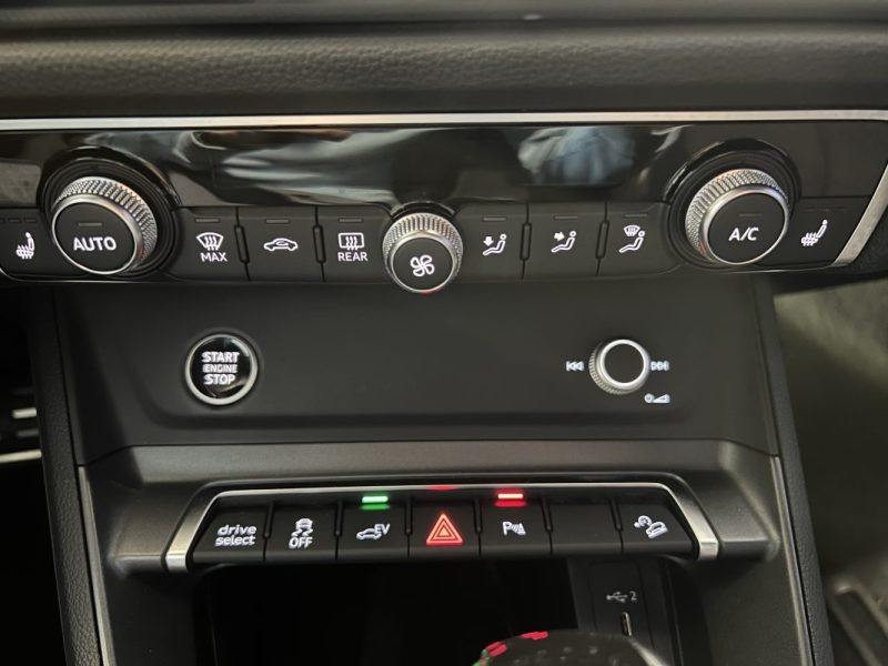 AUDI Q3 SLINE SPORTBACK 45 TFSIE 245CH S TRONIC 6 / ENTRETIEN COMPLET AUDI / PREMIÈRE MAIN