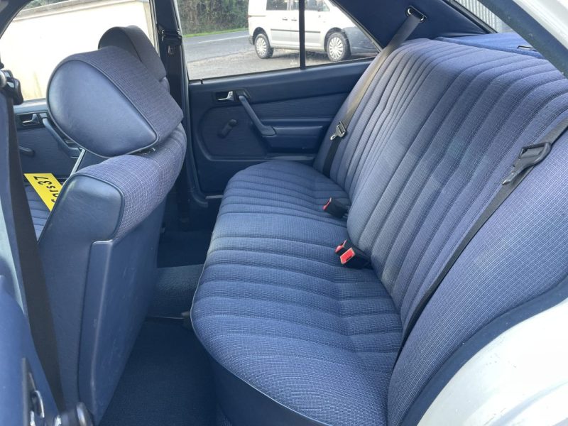 MERCEDES-BENZ 190 190E 105 CH 1985 W201 1ER Main