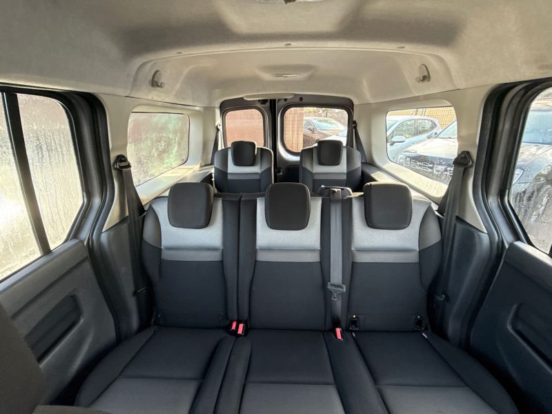 RENAULT GRAND KANGOO 1.5 DCI 110CH ENERGY INTENS 7 PLACES