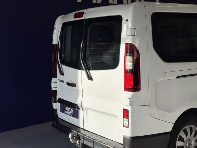 Renault Trafic  Combi  L2H1 1.6 DCI 125 ZEN 2018 - 9 Places - Radars de recul - Crochet attelage 