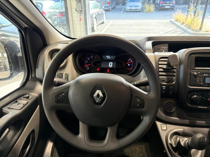 Renault Trafic  Combi  L2H1 1.6 DCI 125 ZEN 2018 - 9 Places - Radars de recul - Crochet attelage 