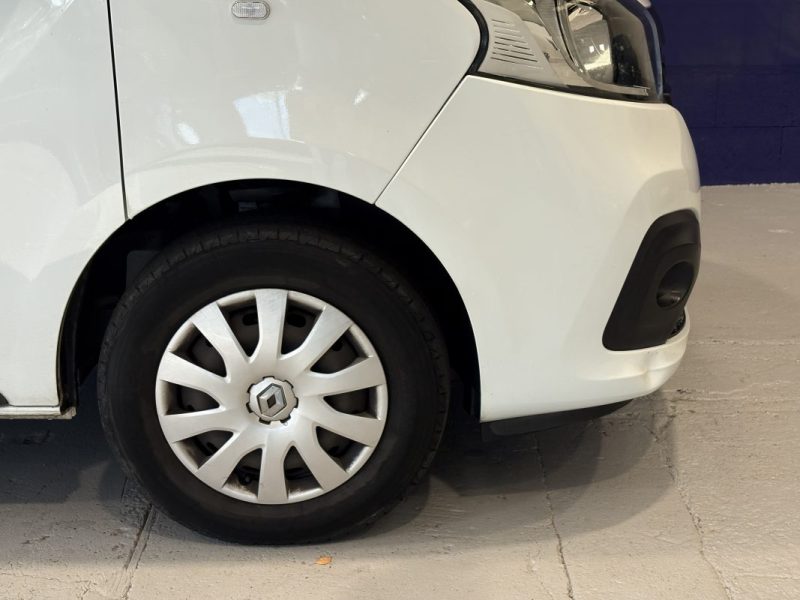 Renault Trafic  Combi  L2H1 1.6 DCI 125 ZEN 2018 - 9 Places - Radars de recul - Crochet attelage 