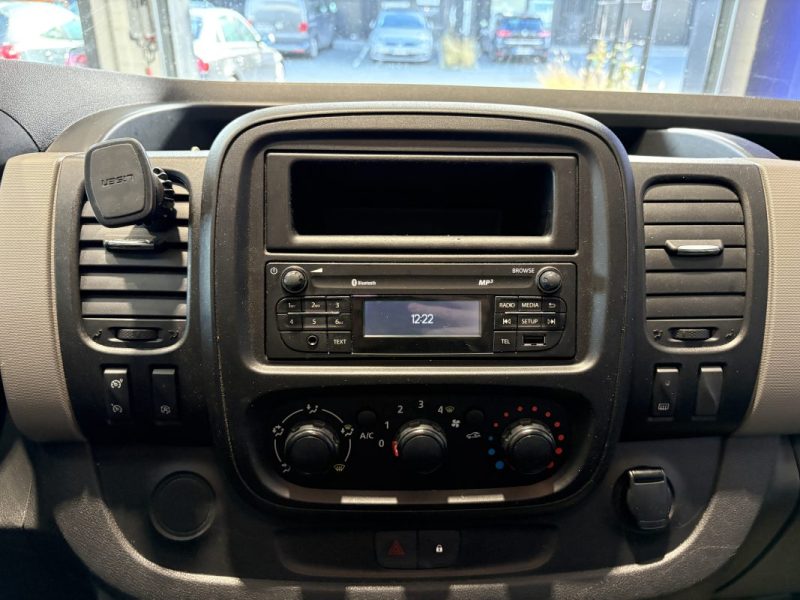 Renault Trafic  Combi  L2H1 1.6 DCI 125 ZEN 2018 - 9 Places - Radars de recul - Crochet attelage 