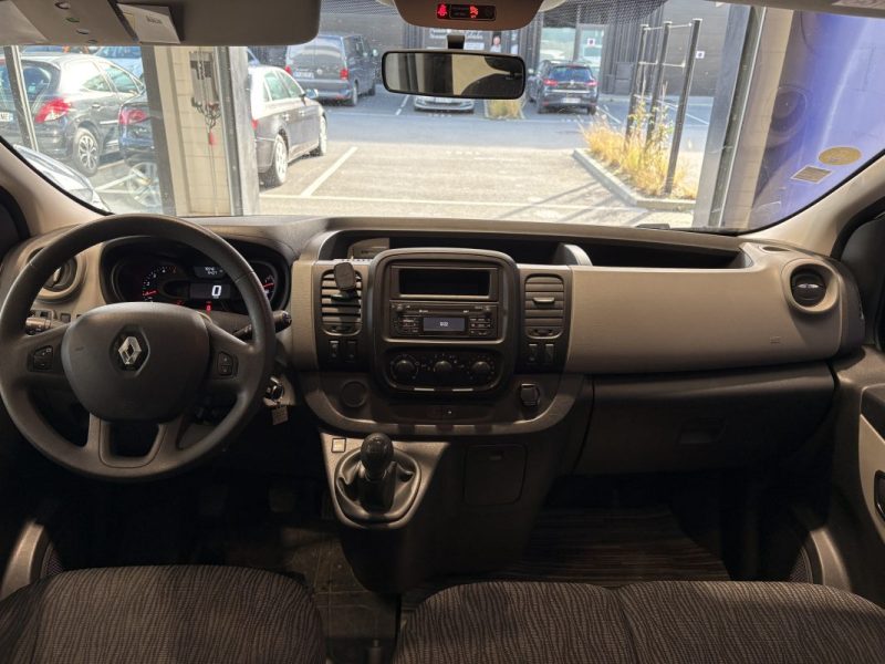 Renault Trafic  Combi  L2H1 1.6 DCI 125 ZEN 2018 - 9 Places - Radars de recul - Crochet attelage 