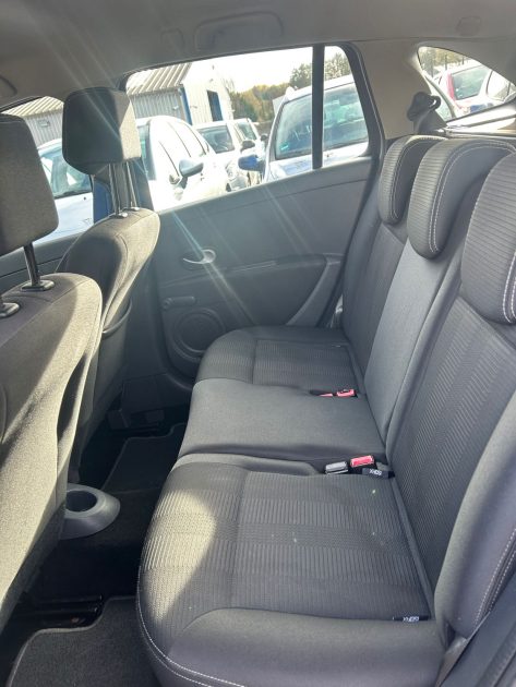 RENAULT CLIO CLIO 3 1.2 GRANDTOUR 101CH 2009