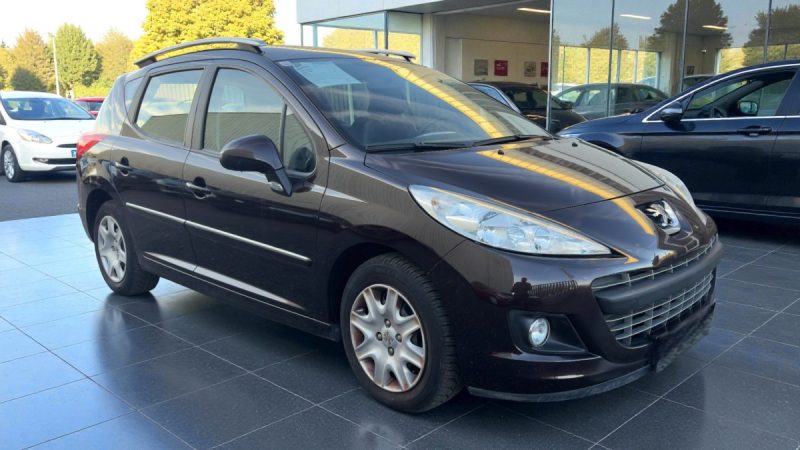 PEUGEOT  207 SW 1.4 1ER MAIN ETAT NEUF GARANTIE 6MOIS