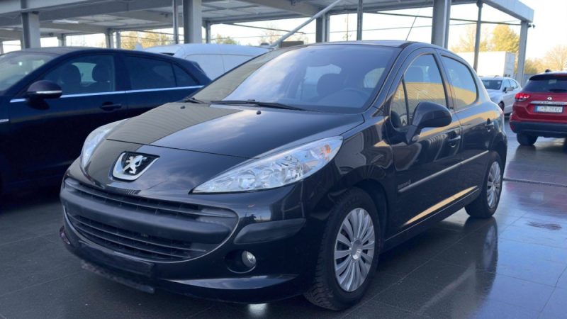 PEUGEOT  207 1.4  5PORTES 1ER MAIN TOIT PANORAMIQUE, CLIM AUTO, REGULATEUR