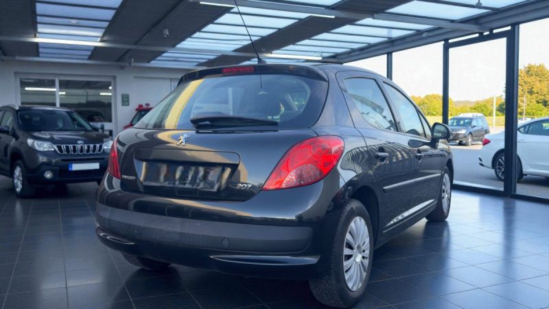 PEUGEOT  207 1.4  5PORTES 1ER MAIN TOIT PANORAMIQUE, CLIM AUTO, REGULATEUR