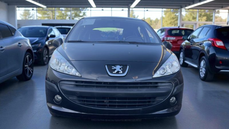 PEUGEOT  207 1.4  5PORTES 1ER MAIN TOIT PANORAMIQUE, CLIM AUTO, REGULATEUR