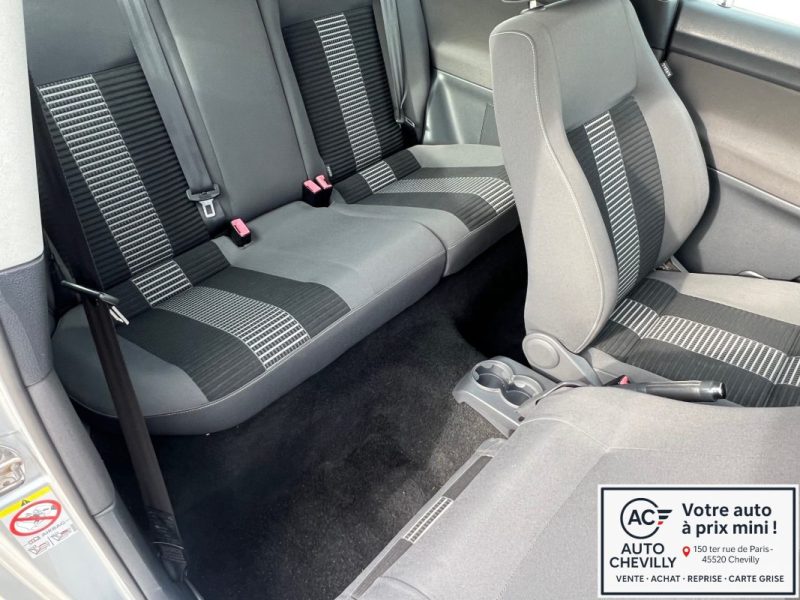 VOLKSWAGEN POLO 1.2 60 UNITED 