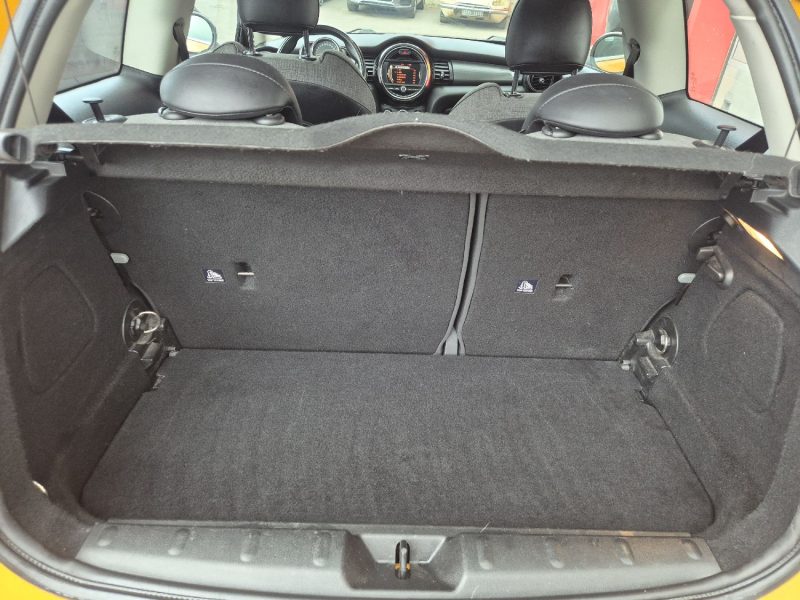 MINI MINI III COOPER 136CH RED HOT CHILI 2017