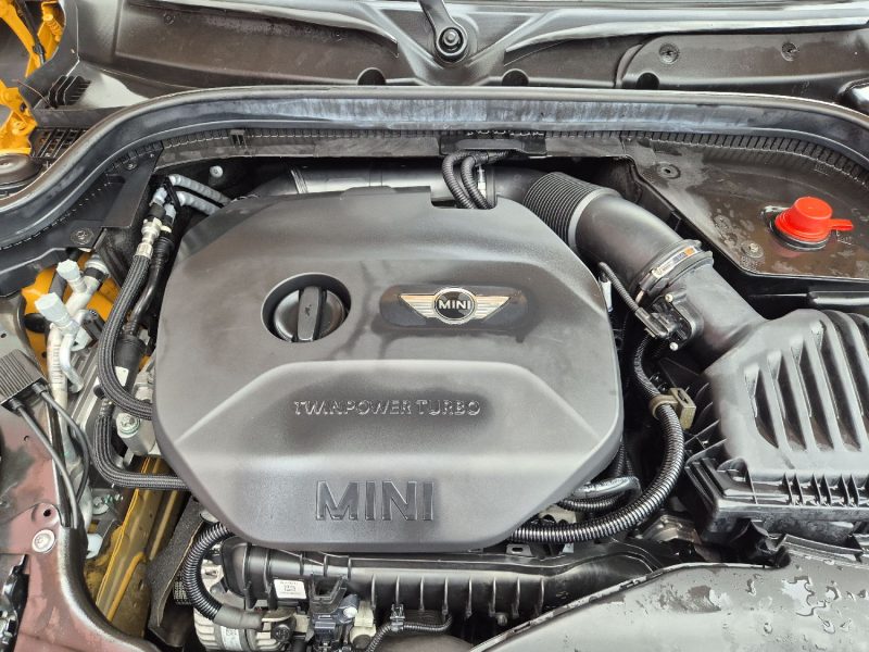 MINI MINI III COOPER 136CH RED HOT CHILI 2017