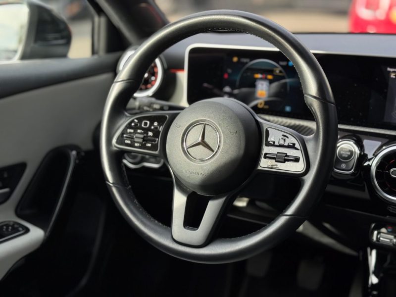 MERCEDES CLASSE A 180 136CH BUSINESS ENTRETIEN SUIVI