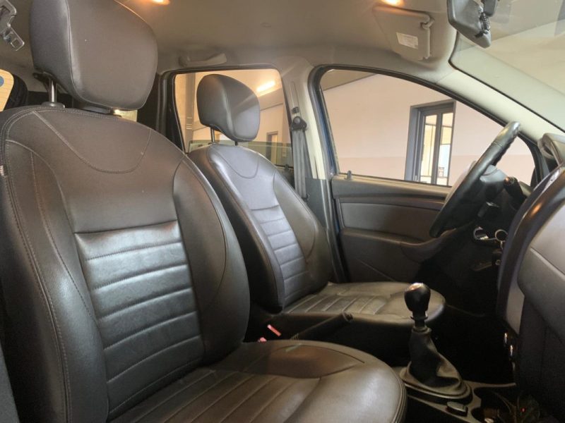 DACIA DUSTER 1.5 DCI 110CH BLACK TOUCH 4X2 1er MAIN 