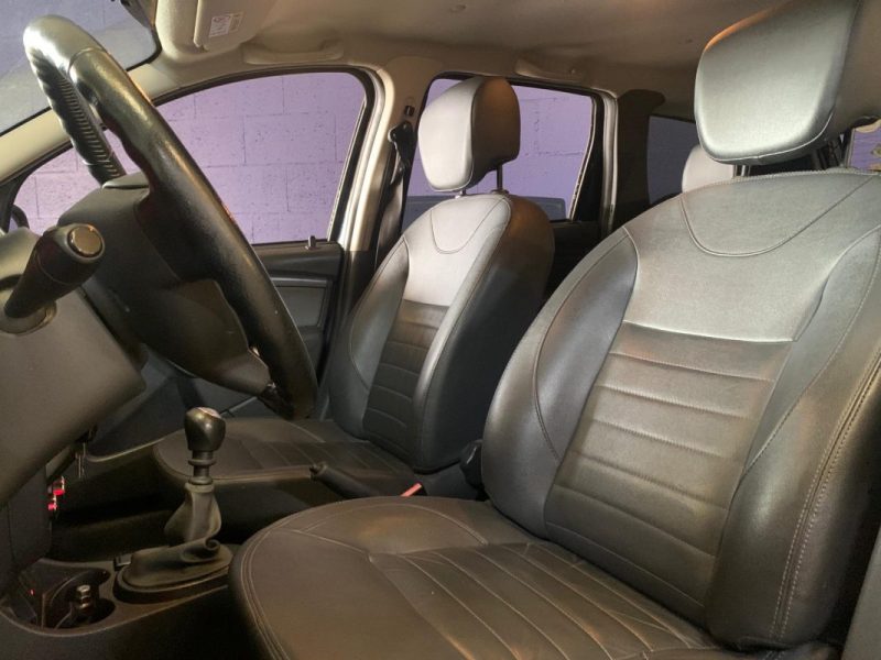 DACIA DUSTER 1.5 DCI 110CH BLACK TOUCH 4X2 1er MAIN 