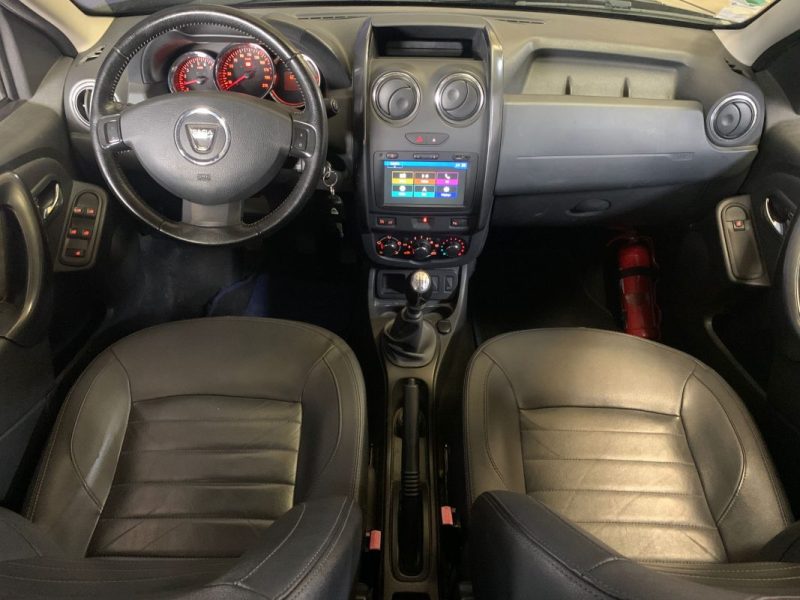 DACIA DUSTER 1.5 DCI 110CH BLACK TOUCH 4X2 1er MAIN 