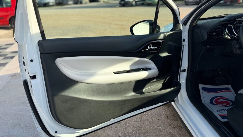 CITROEN DS3 1.6 VTI 120 CV SO CHIC BOITE AUTOMATIQUE  2010