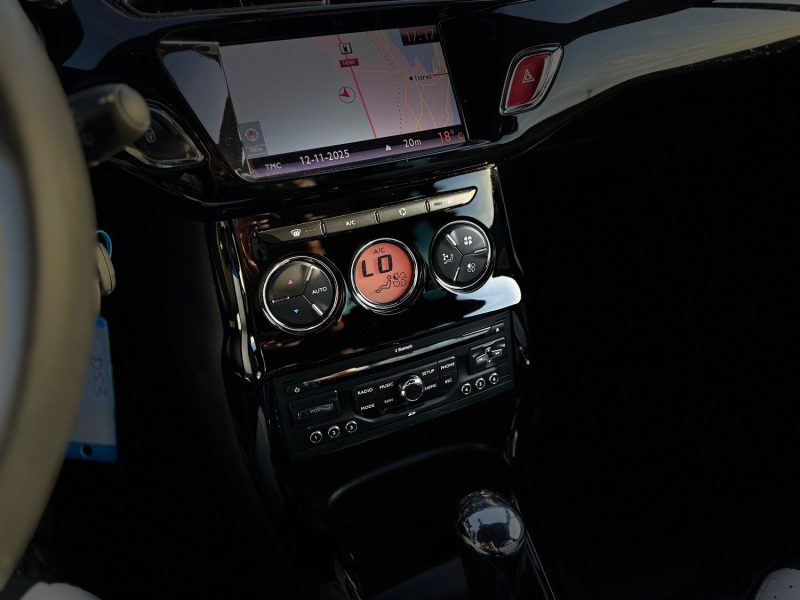 CITROEN DS3 1.6 VTI 120 CV SO CHIC BOITE AUTOMATIQUE  2010