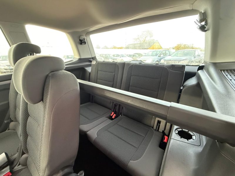 VOLKSWAGEN TOURAN 1.6 TDI 105 TRENDLINE 7 PLACES GARANTIE 12 MOIS