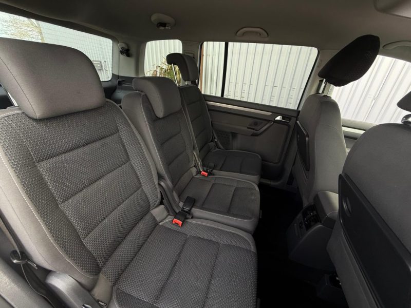 VOLKSWAGEN TOURAN 1.6 TDI 105 TRENDLINE 7 PLACES GARANTIE 12 MOIS