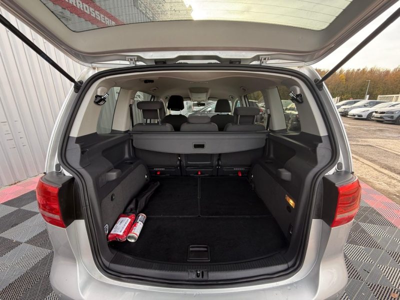 VOLKSWAGEN TOURAN 1.6 TDI 105 TRENDLINE 7 PLACES GARANTIE 12 MOIS