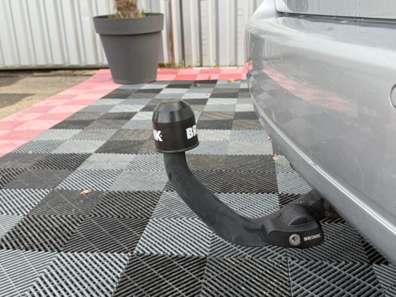 VOLKSWAGEN TOURAN 1.6 TDI 105 TRENDLINE 7 PLACES GARANTIE 12 MOIS