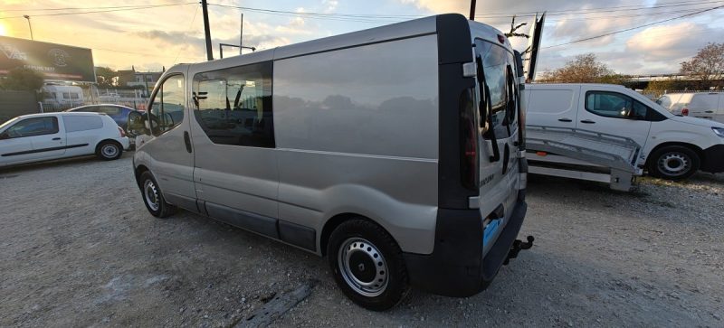RENAULT TRAFIC GENERIQUE L2H1 CABINE APROFONDIE 2.5DCI 140  GENERIQUE L2H1 CA 2.5DCI 140 2005