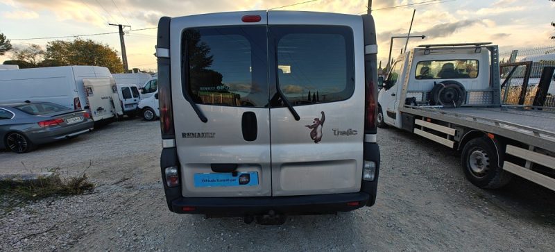 RENAULT TRAFIC GENERIQUE L2H1 CABINE APROFONDIE 2.5DCI 140  GENERIQUE L2H1 CA 2.5DCI 140 2005