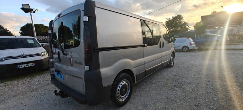 RENAULT TRAFIC GENERIQUE L2H1 CABINE APROFONDIE 2.5DCI 140  GENERIQUE L2H1 CA 2.5DCI 140 2005